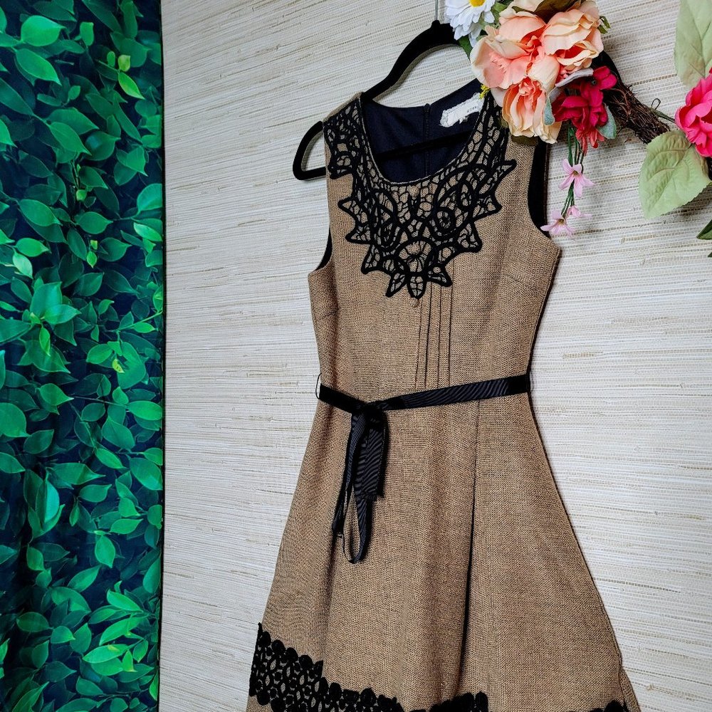 A'Reve, Size small, Brown and black